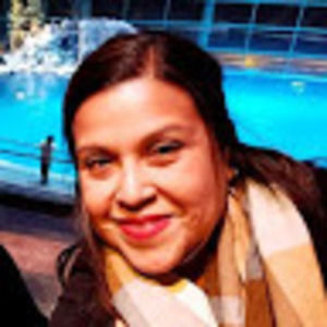 Meet your Posher, Roxana